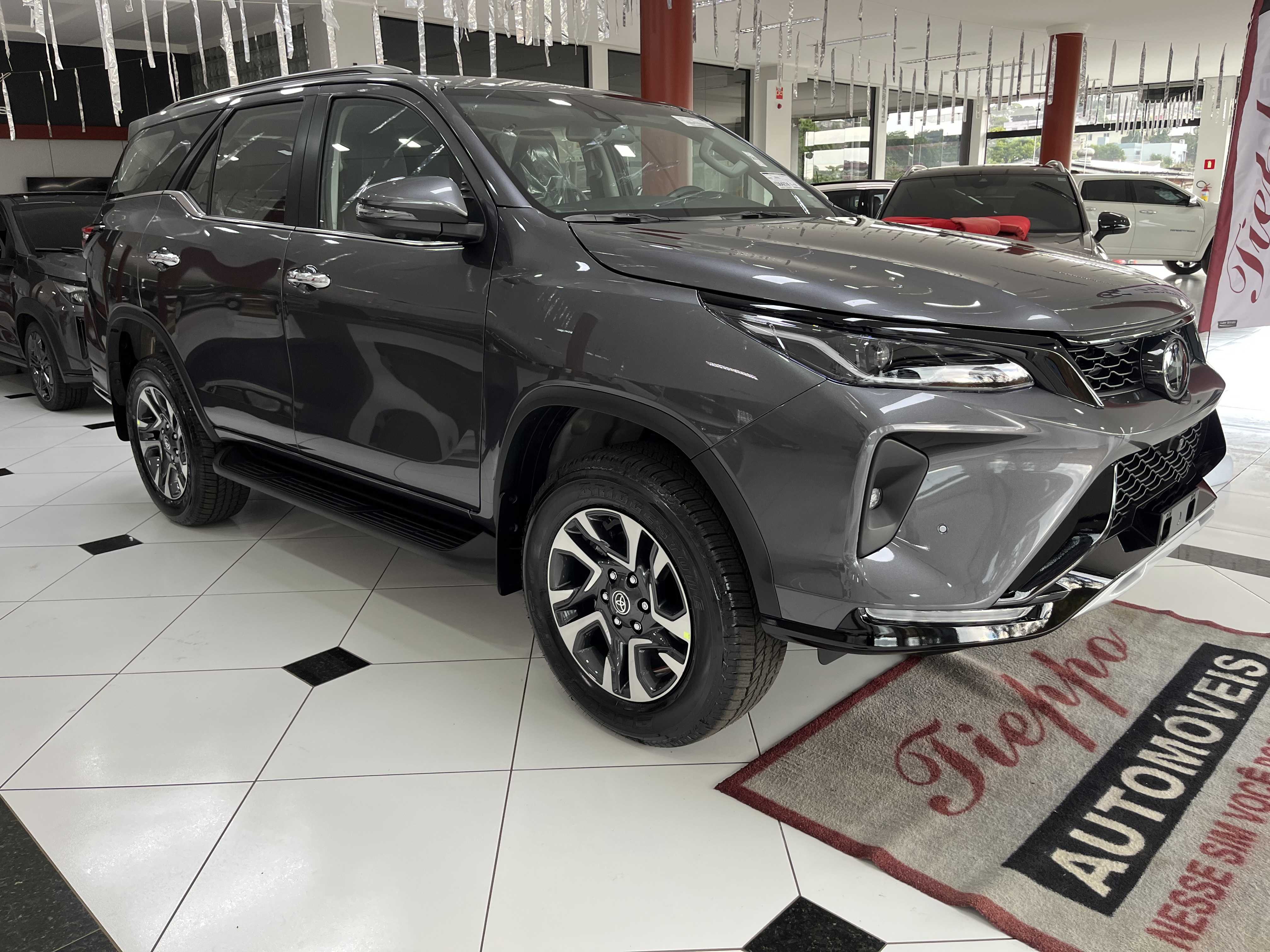 HILUX SW4 SRX PLATINUM AT 0KM