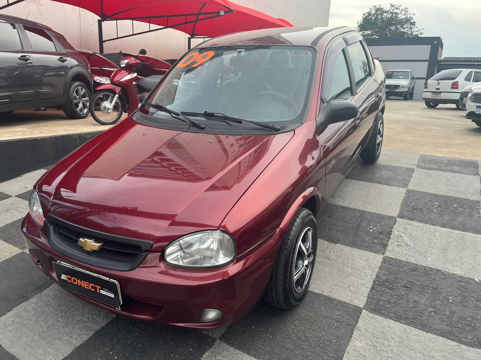 CORSA SEDAN 1.0