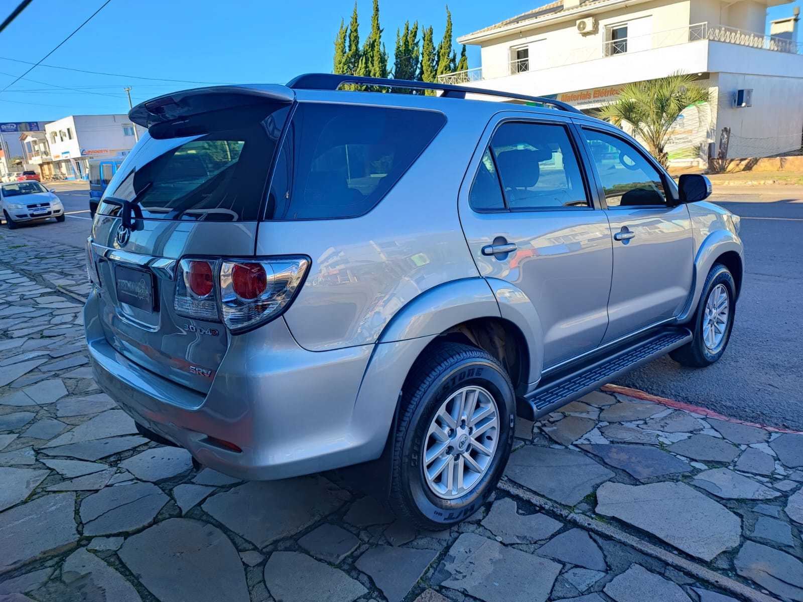 HILUX 3.0 SRV 4X4 2015