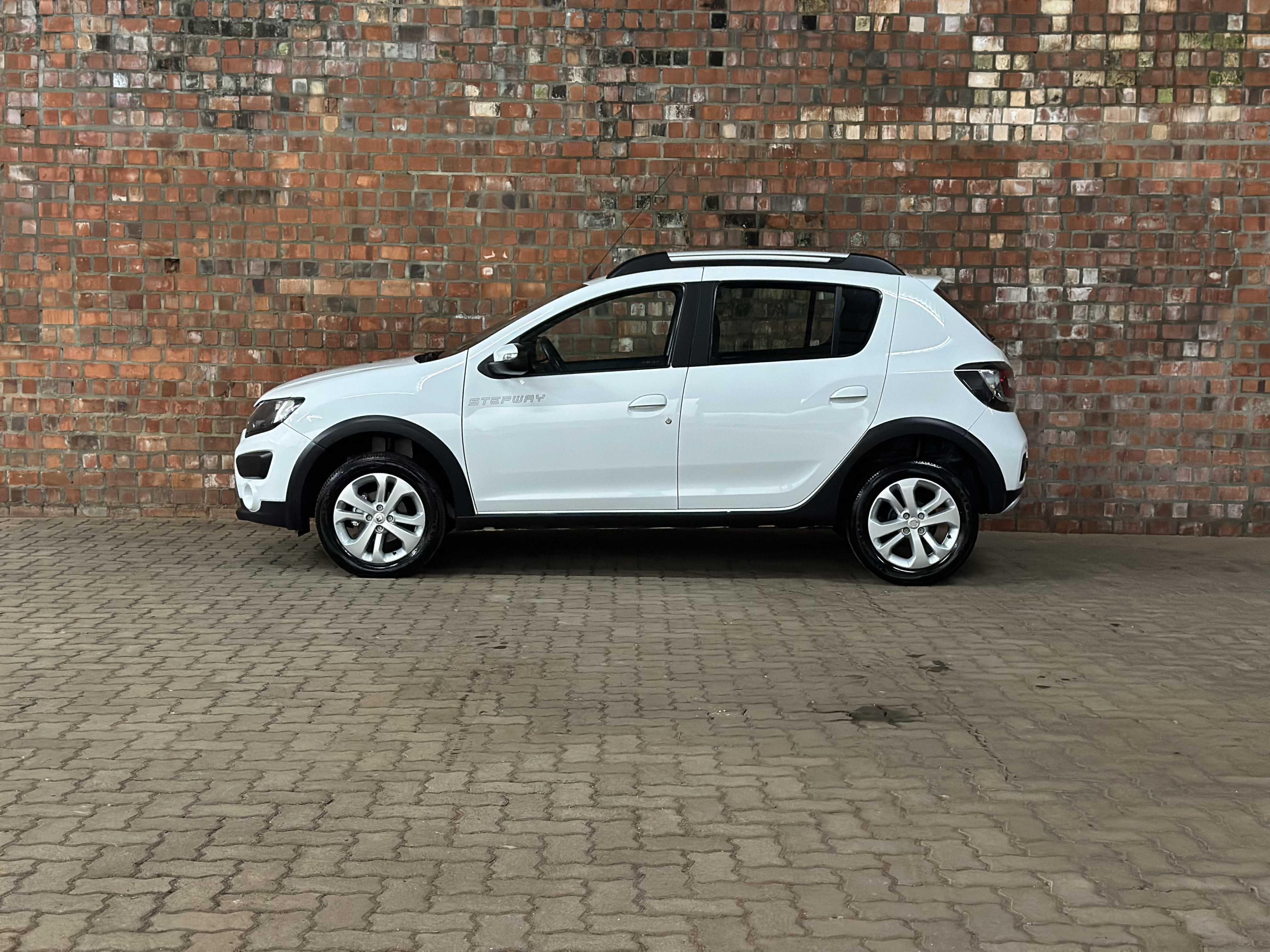 SANDERO STEPWAY 1.6