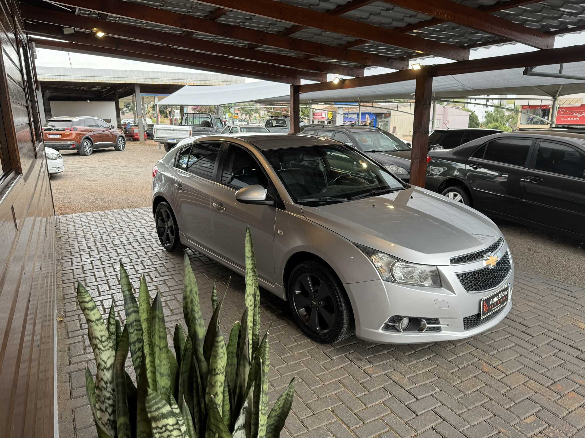 CRUZE LT