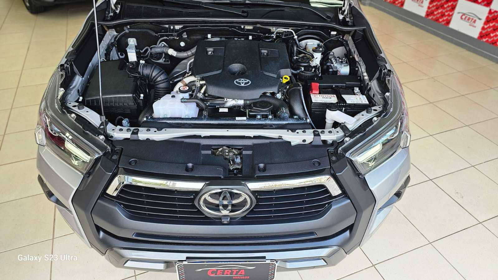 HILUX CONQUEST 4X4 25 MIL KM