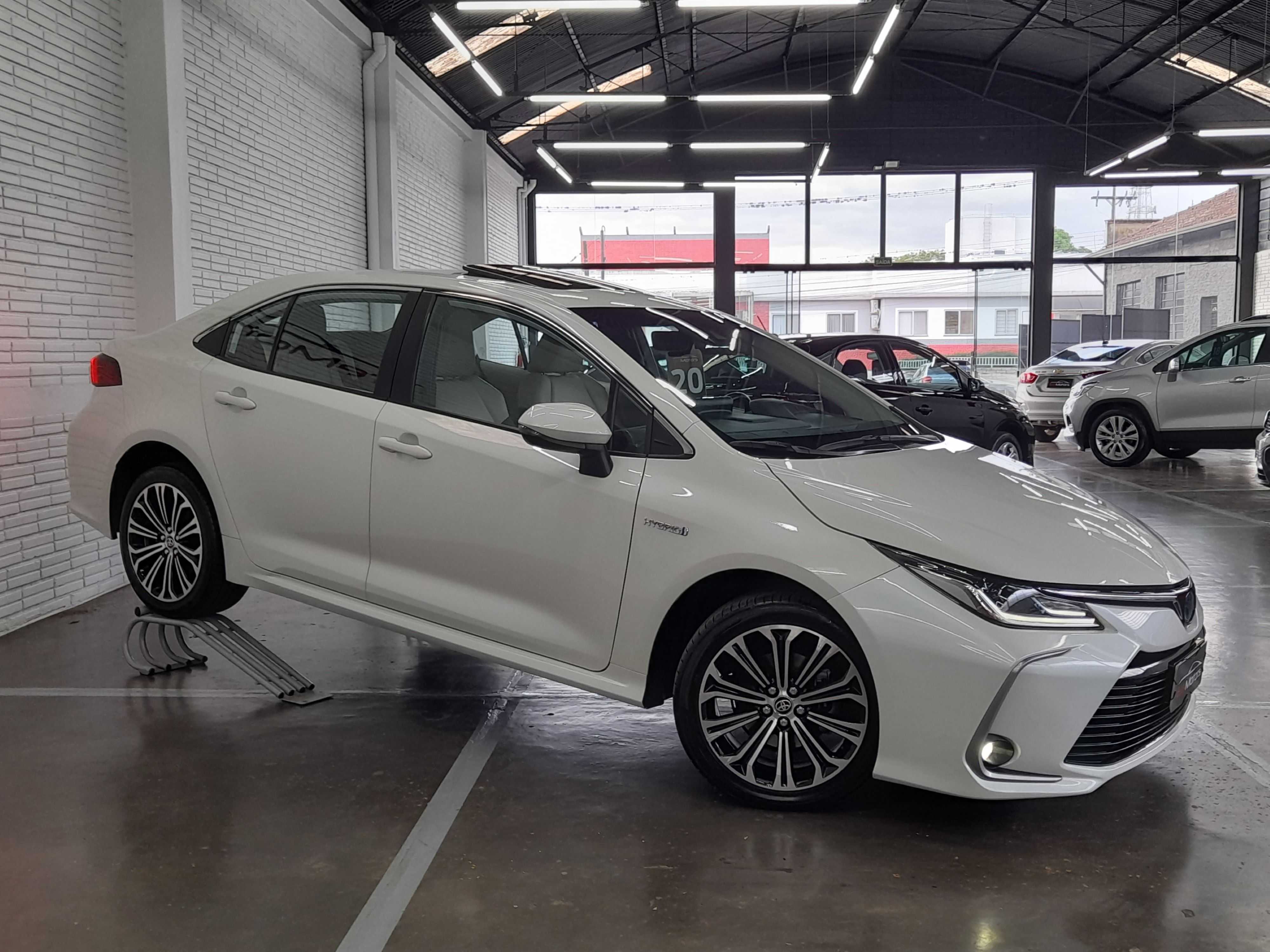 COROLLA ALTIS PREMIUM HYBRID