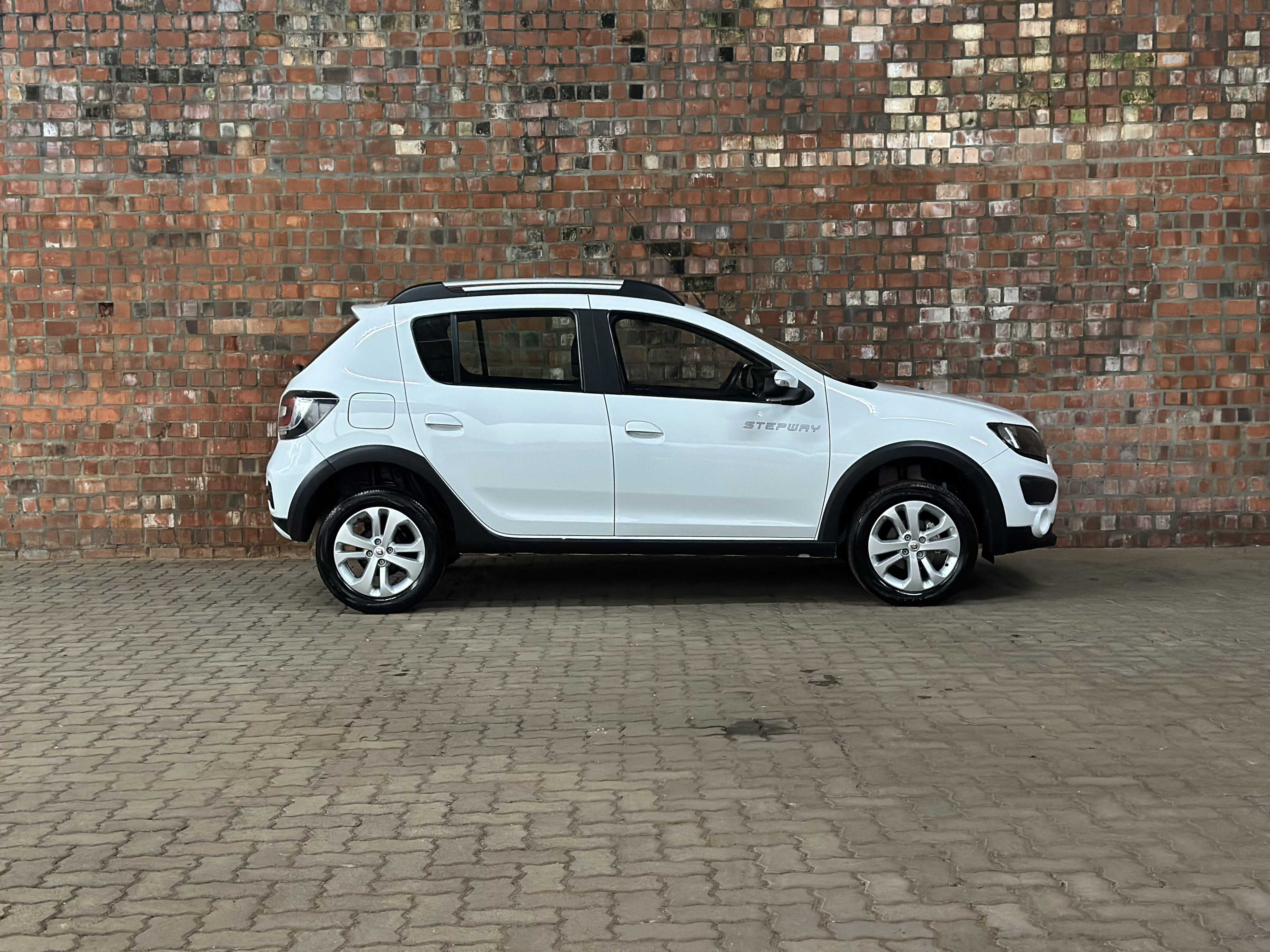 SANDERO STEPWAY 1.6