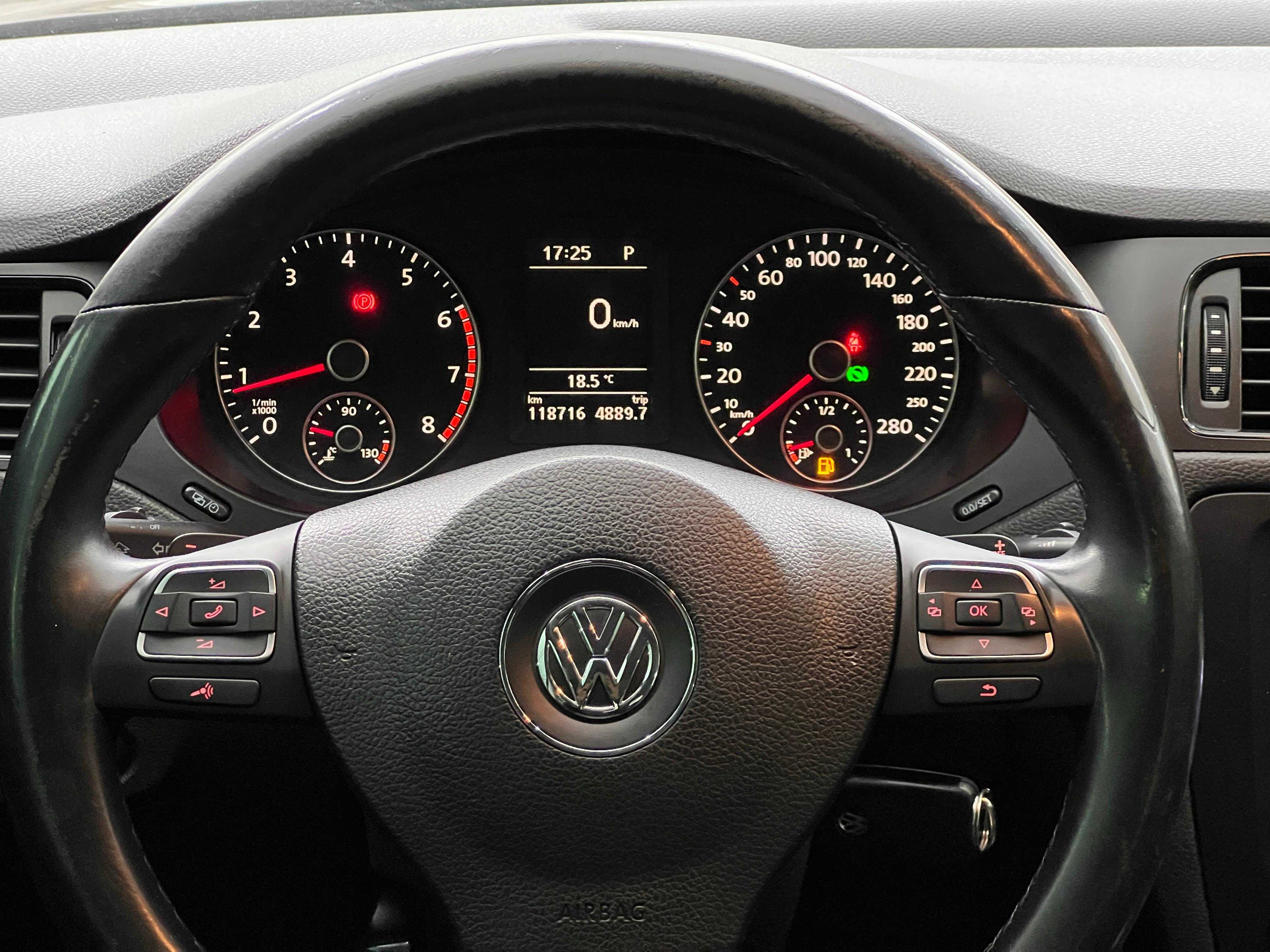 JETTA 2.0 CL / AT / MULTIMIDIA