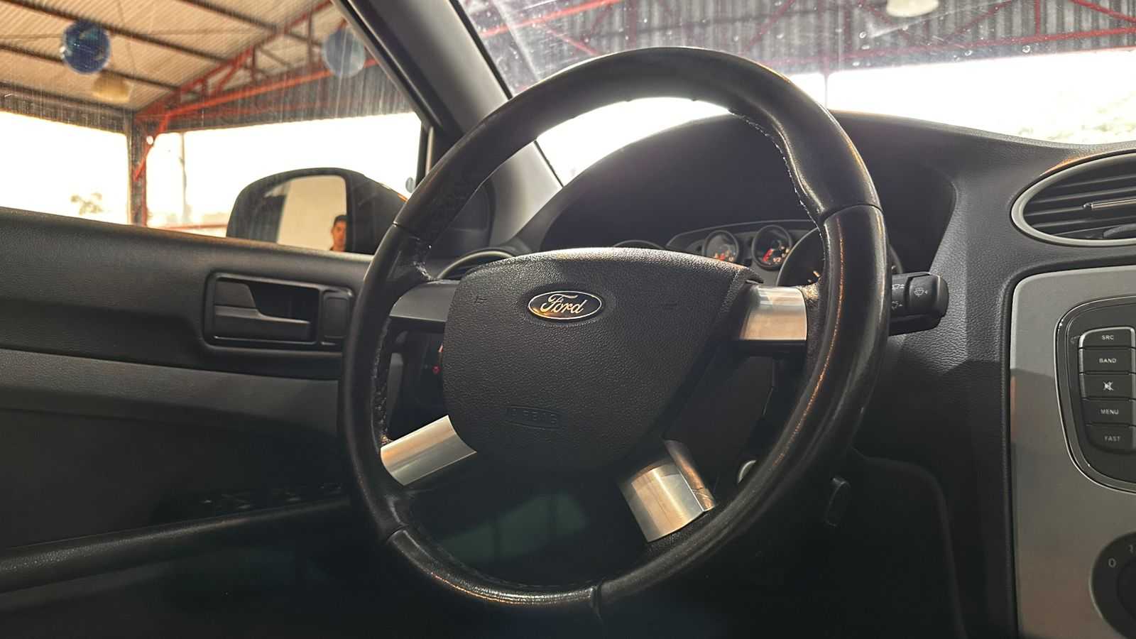 FORD FOCUS S 1.6