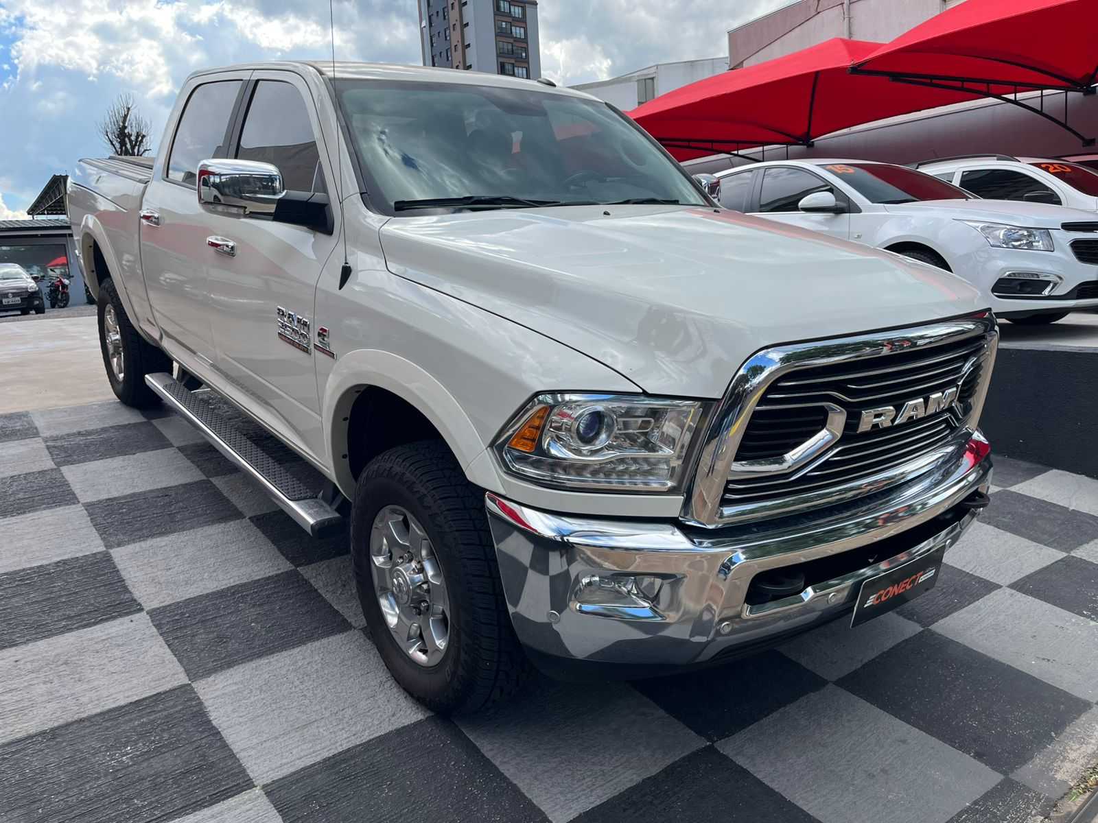 RAM 2500 LARAMIE