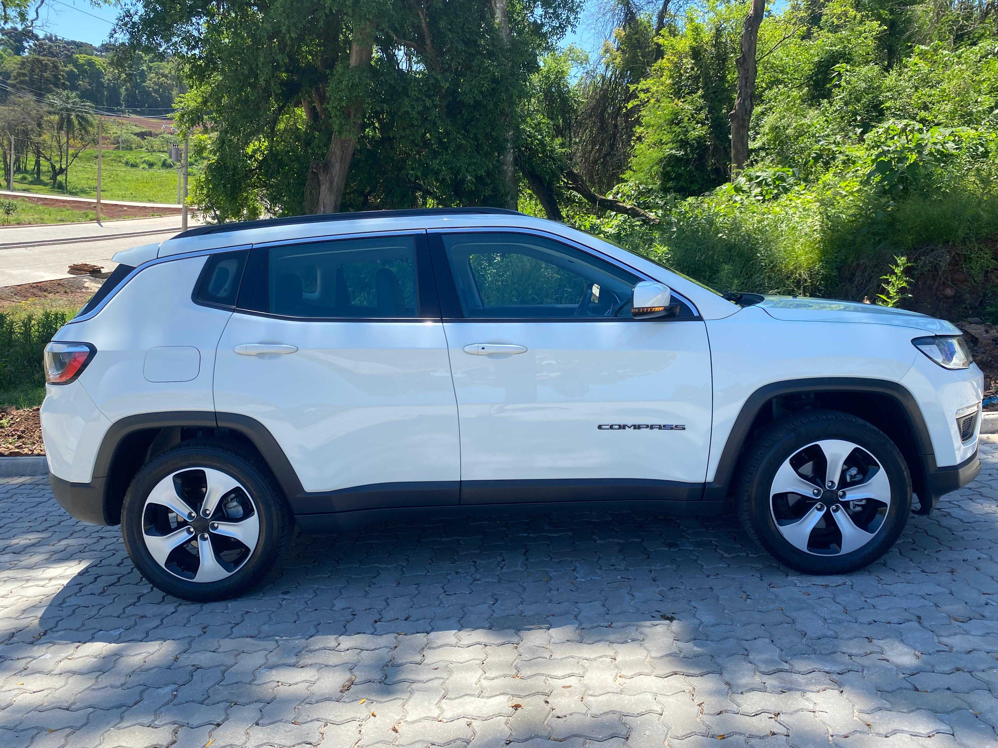 JEEP COMPASS LONGITUDE 2018