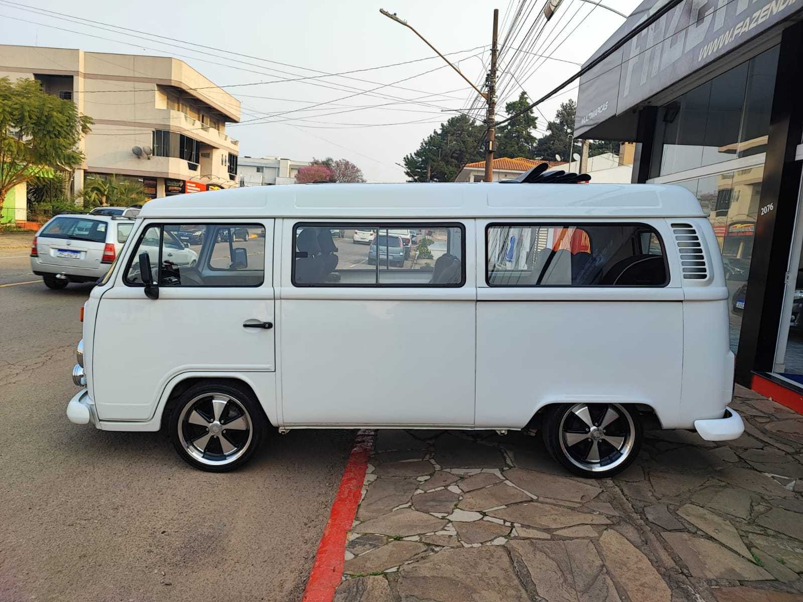 KOMBI 1600