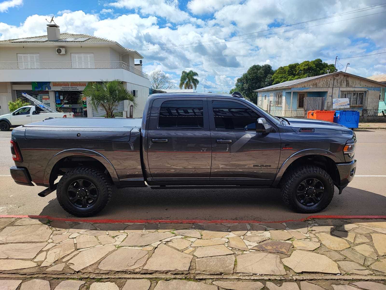 RAM 3500 NIGHT EDITION