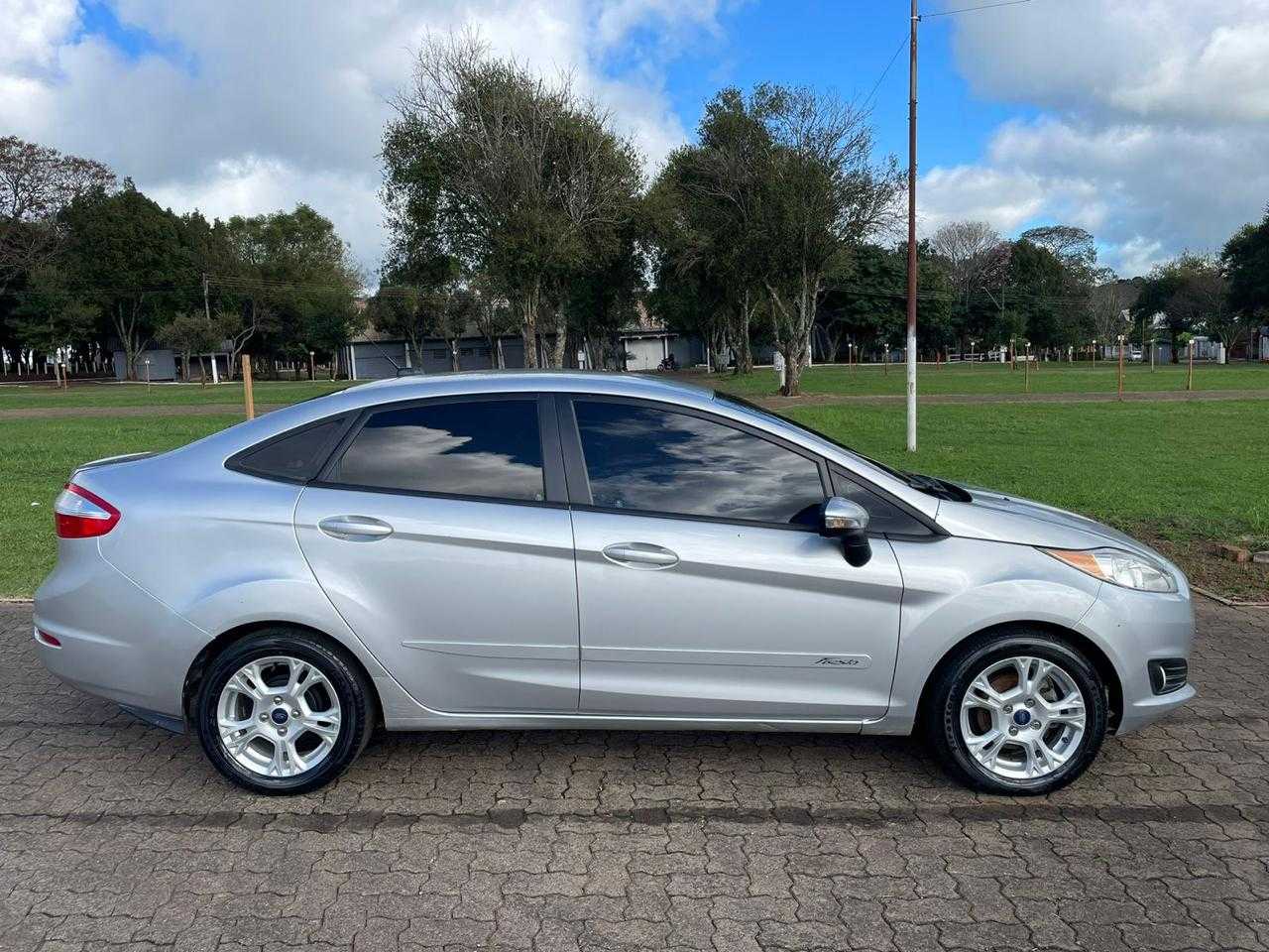 FIESTA SEDAN 1.6 FLEX