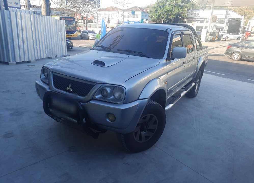 L200 2.5 SPORT HPE 4X4 AUT