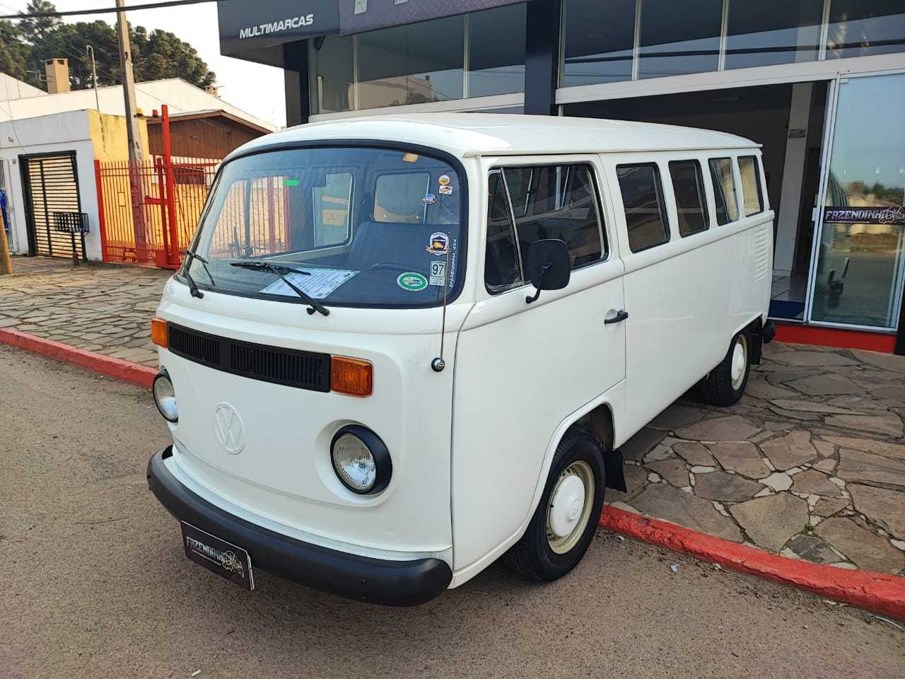 KOMBI 1600