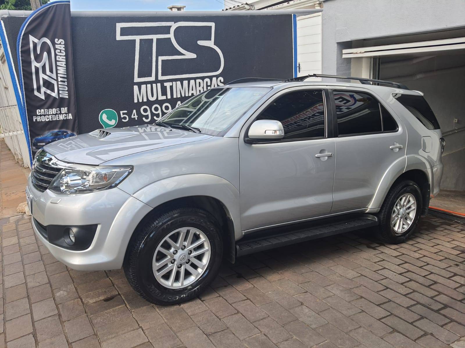 HILUX SW4 IPVA PAGO