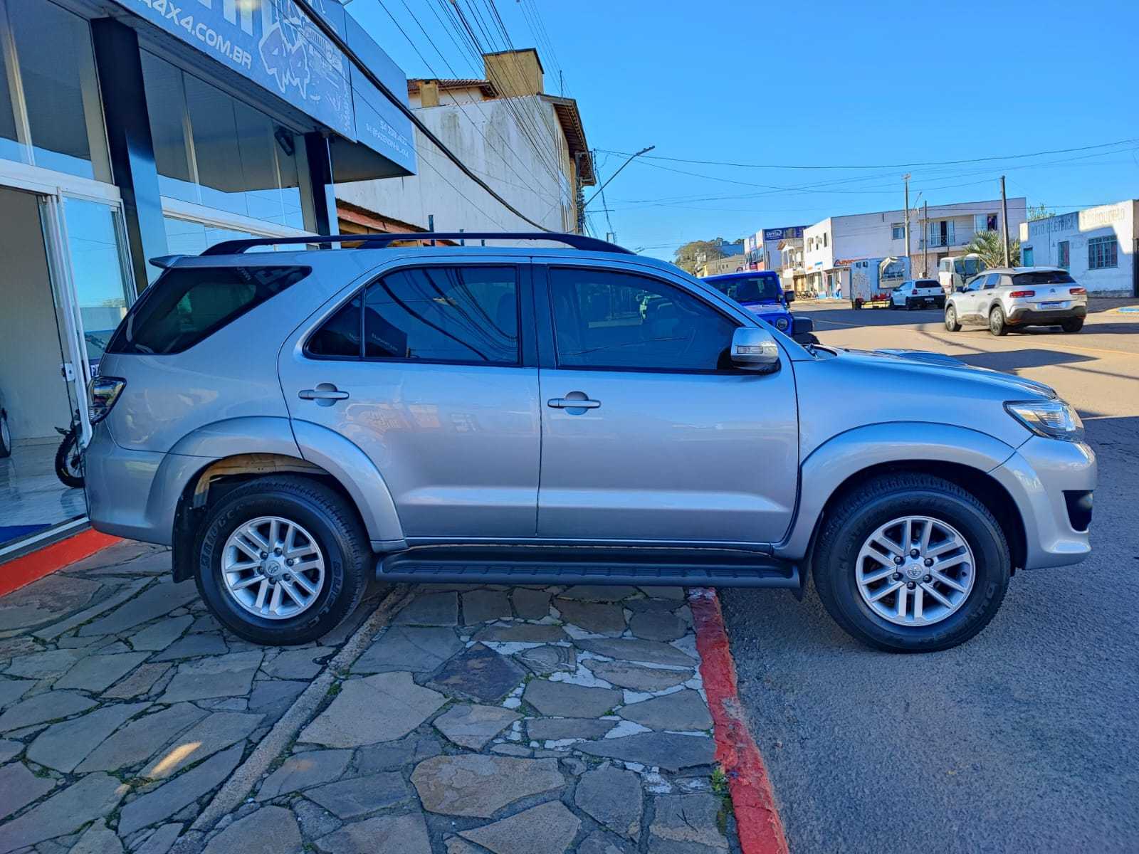 HILUX 3.0 SRV 4X4 2015