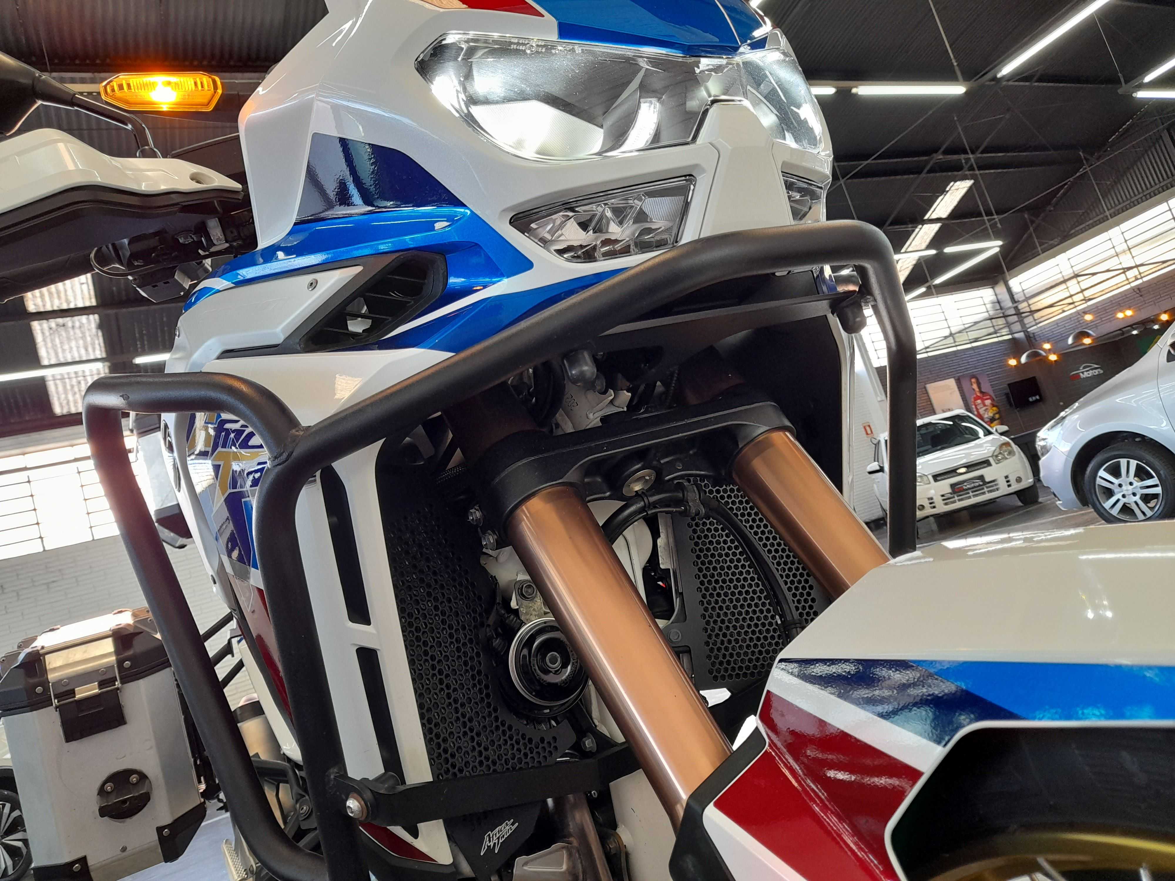 AFRICA TWIN ADV. SPORTS ES