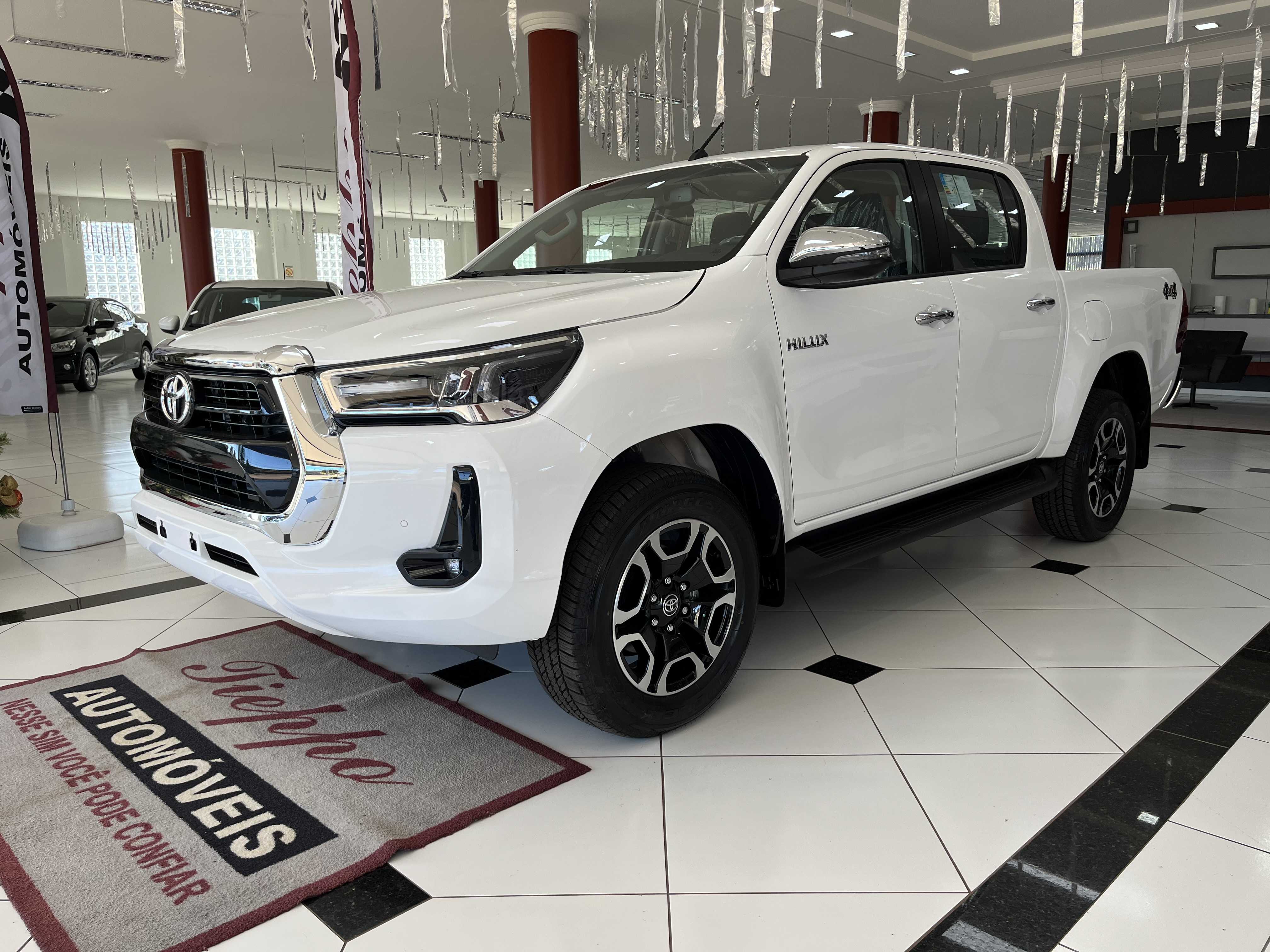 HILUX SRV LED 0KM 4X4 DIESEL