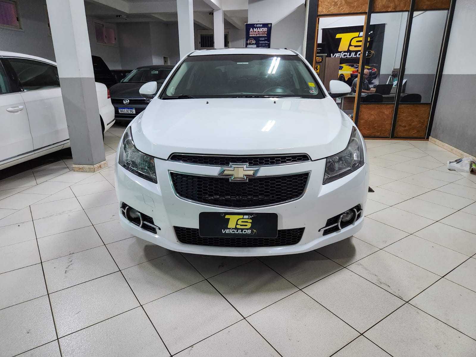 CRUZE HATCH LTZ 1.8 AUT C/TETO