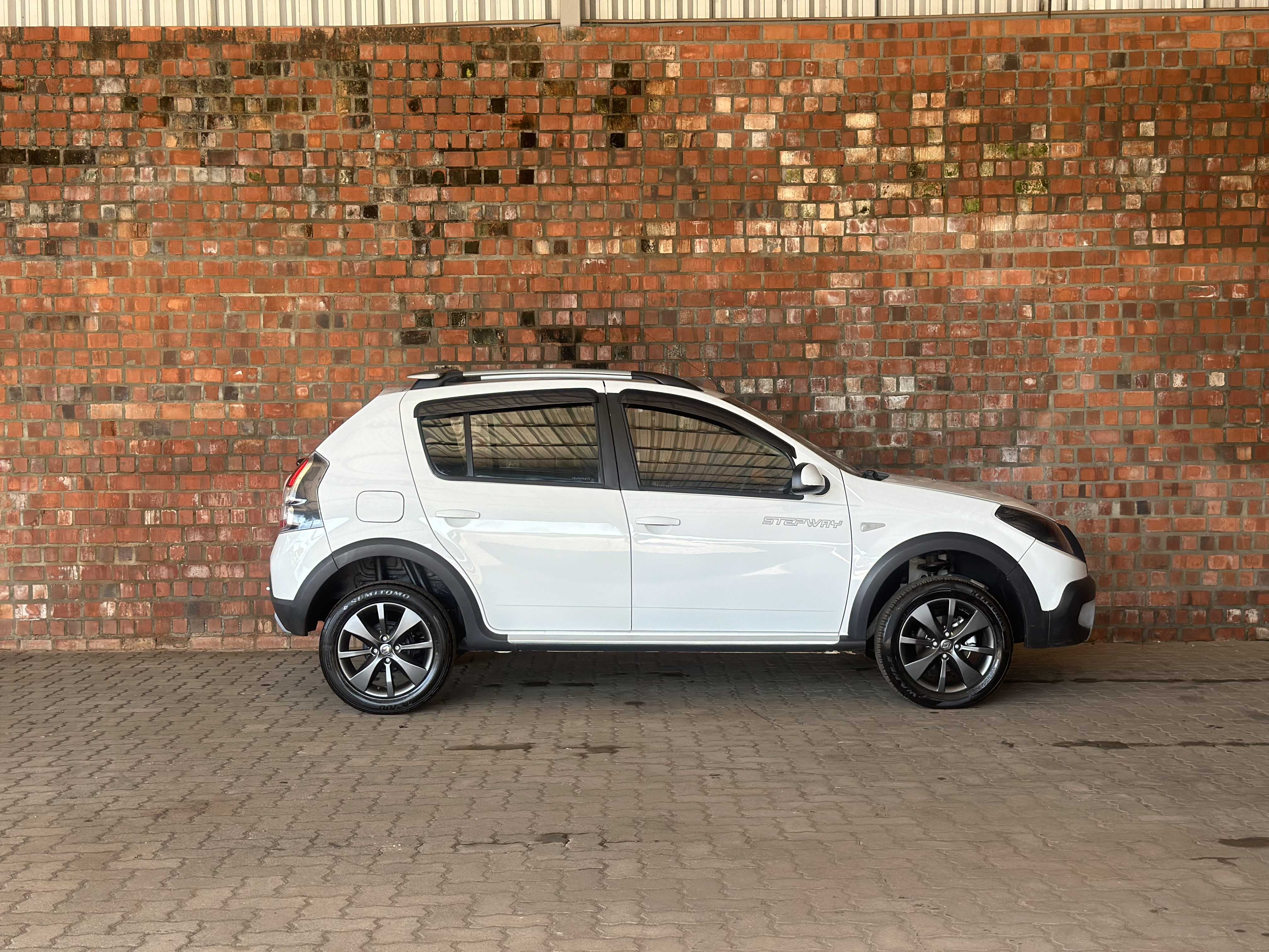 SANDERO STEPWAY 1.6