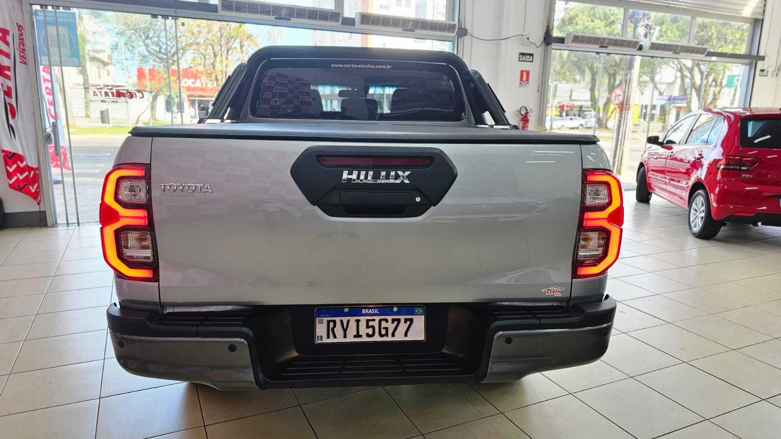 HILUX CONQUEST 4X4 25 MIL KM