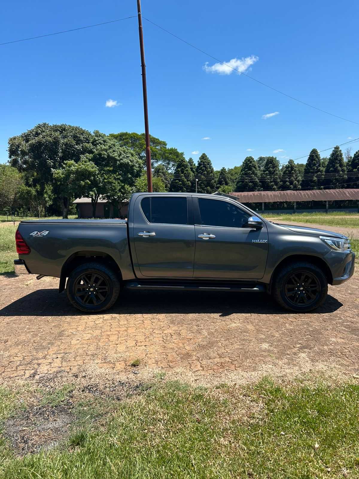 HILUX CD SRX 4X4