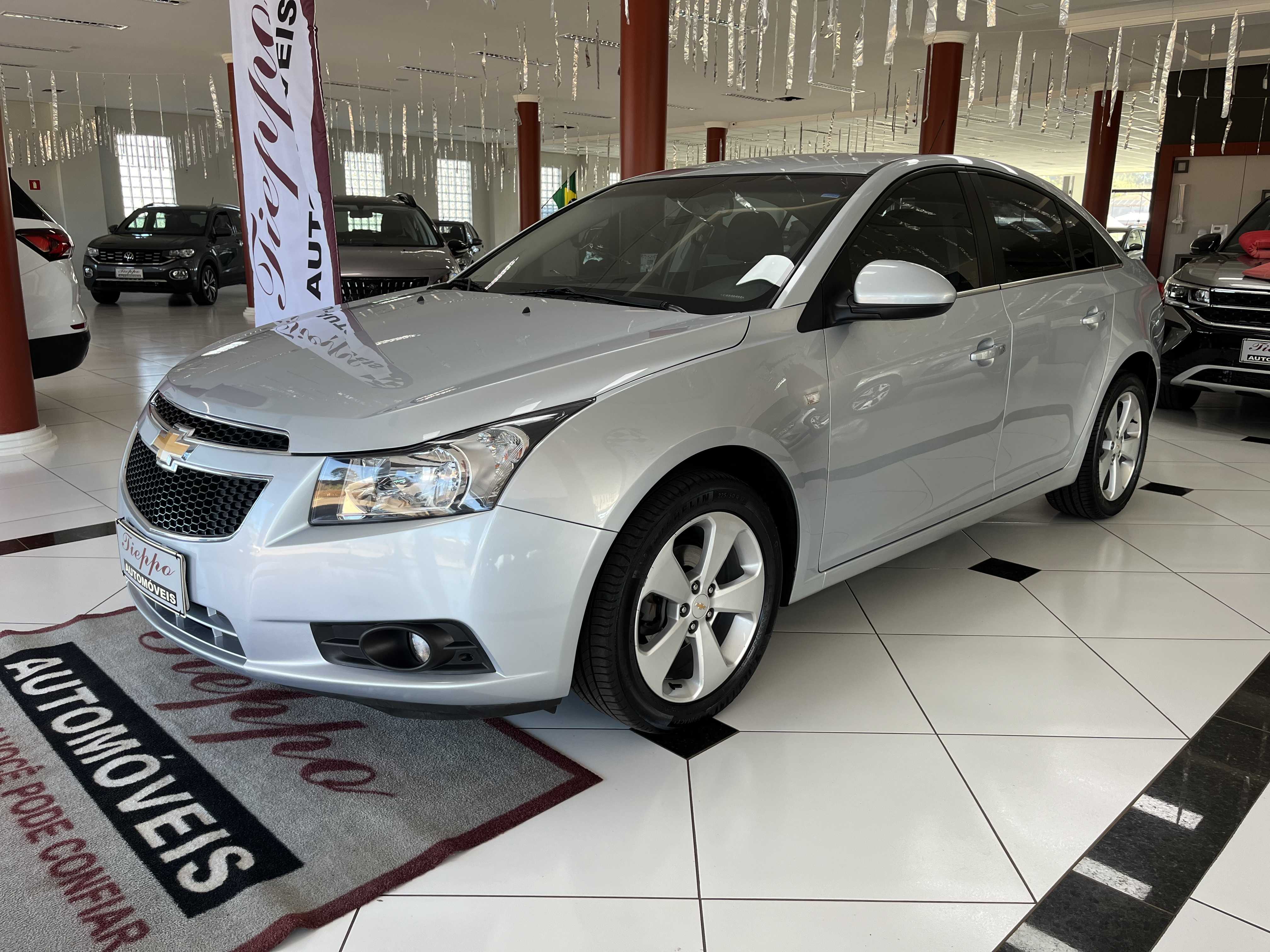 CRUZE SEDAN LT 1.8 MEC