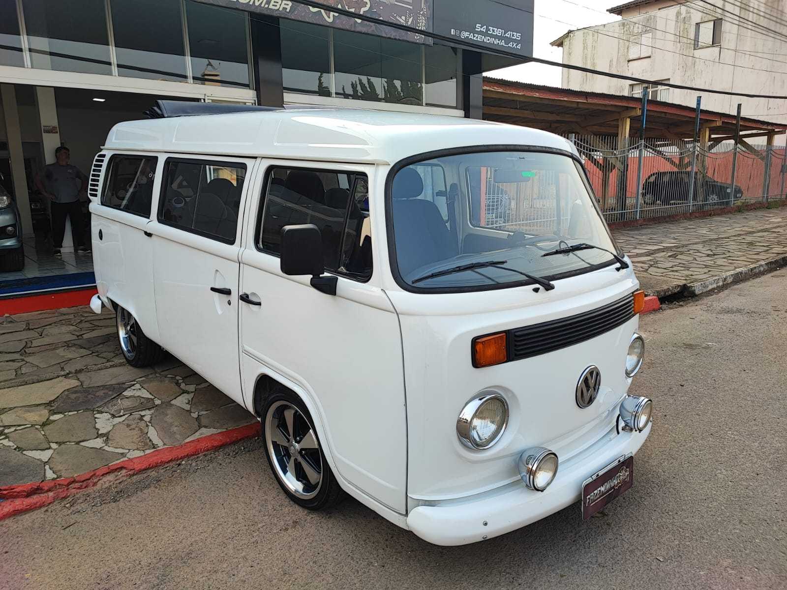 KOMBI 1600