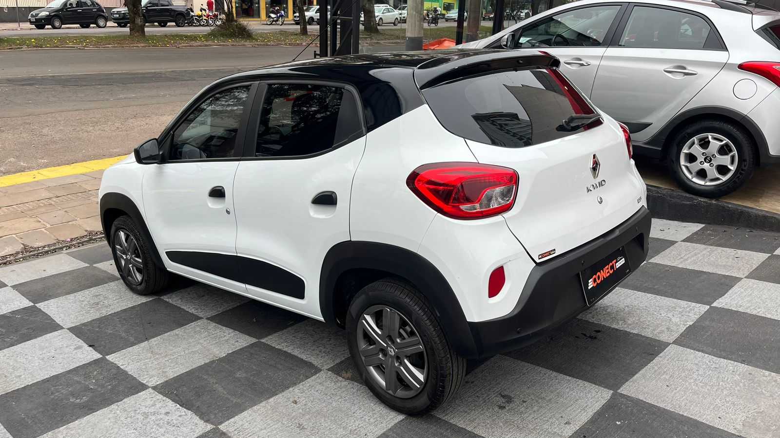 KWID ZEN 1.0 COMPLETO