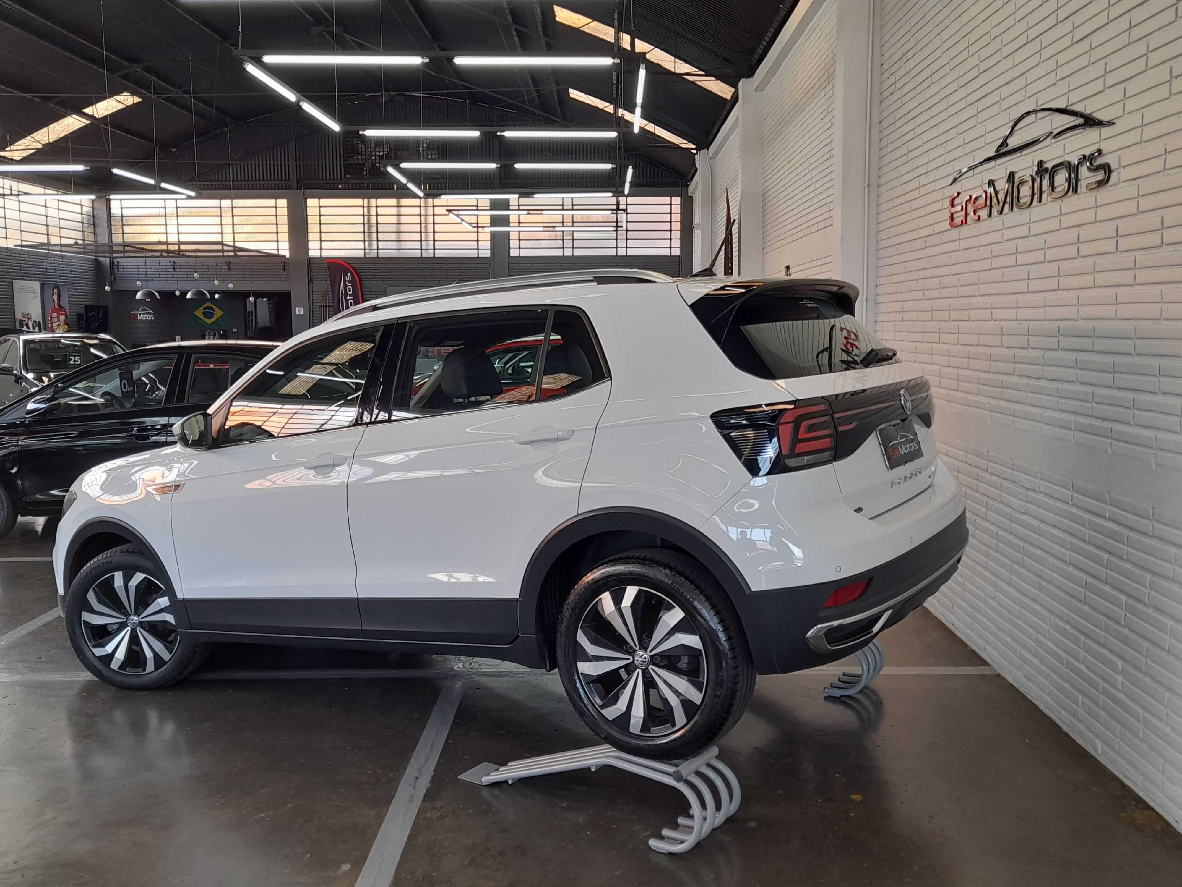 T-CROSS HIGHLINE 250TSI