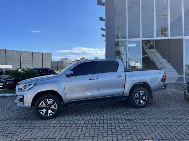 TOYOTA HILUX 2.8 SRX