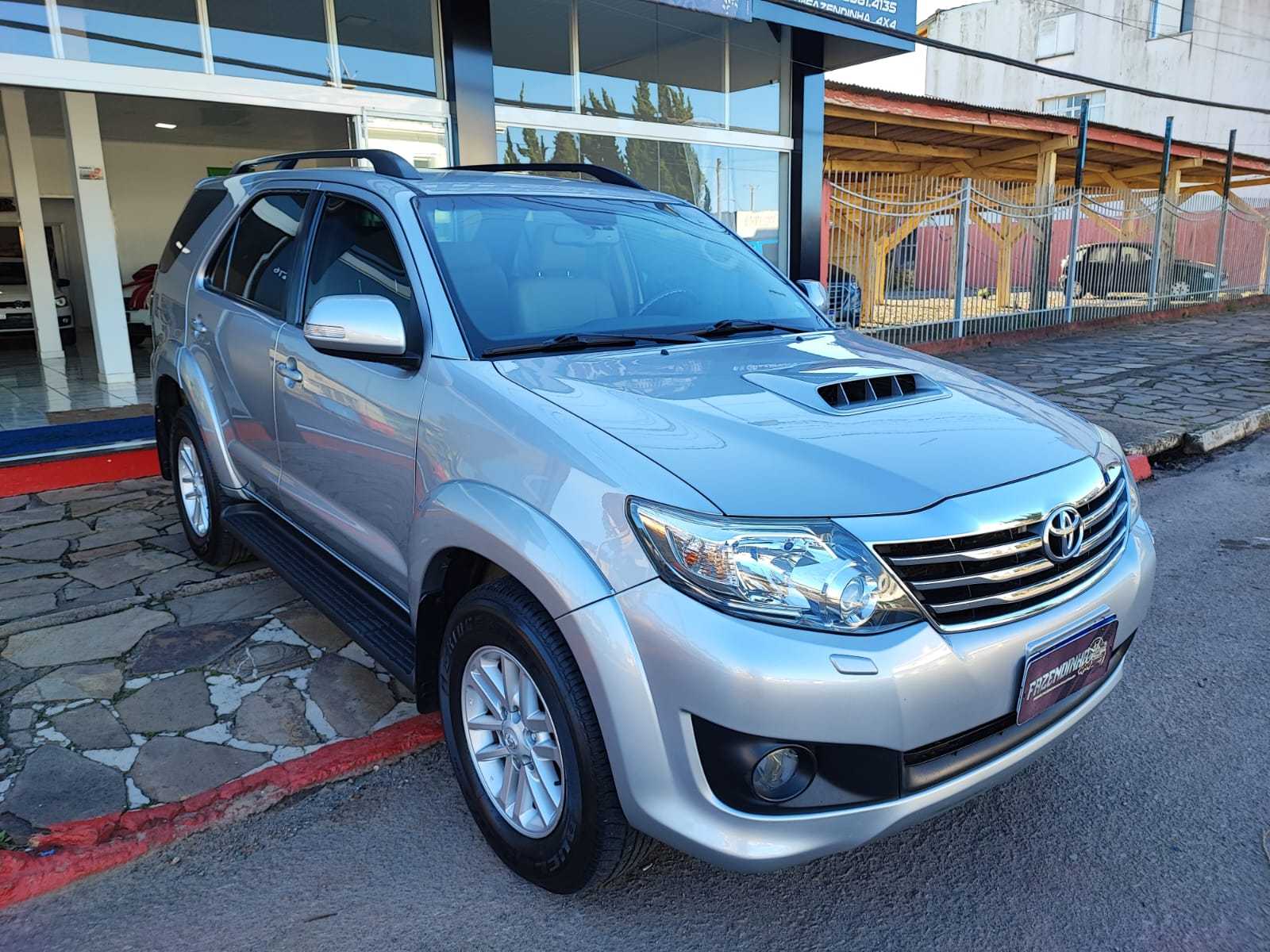 HILUX 3.0 SRV 4X4 2015