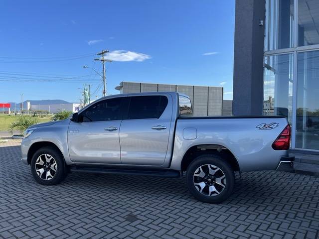 TOYOTA HILUX 2.8 SRX