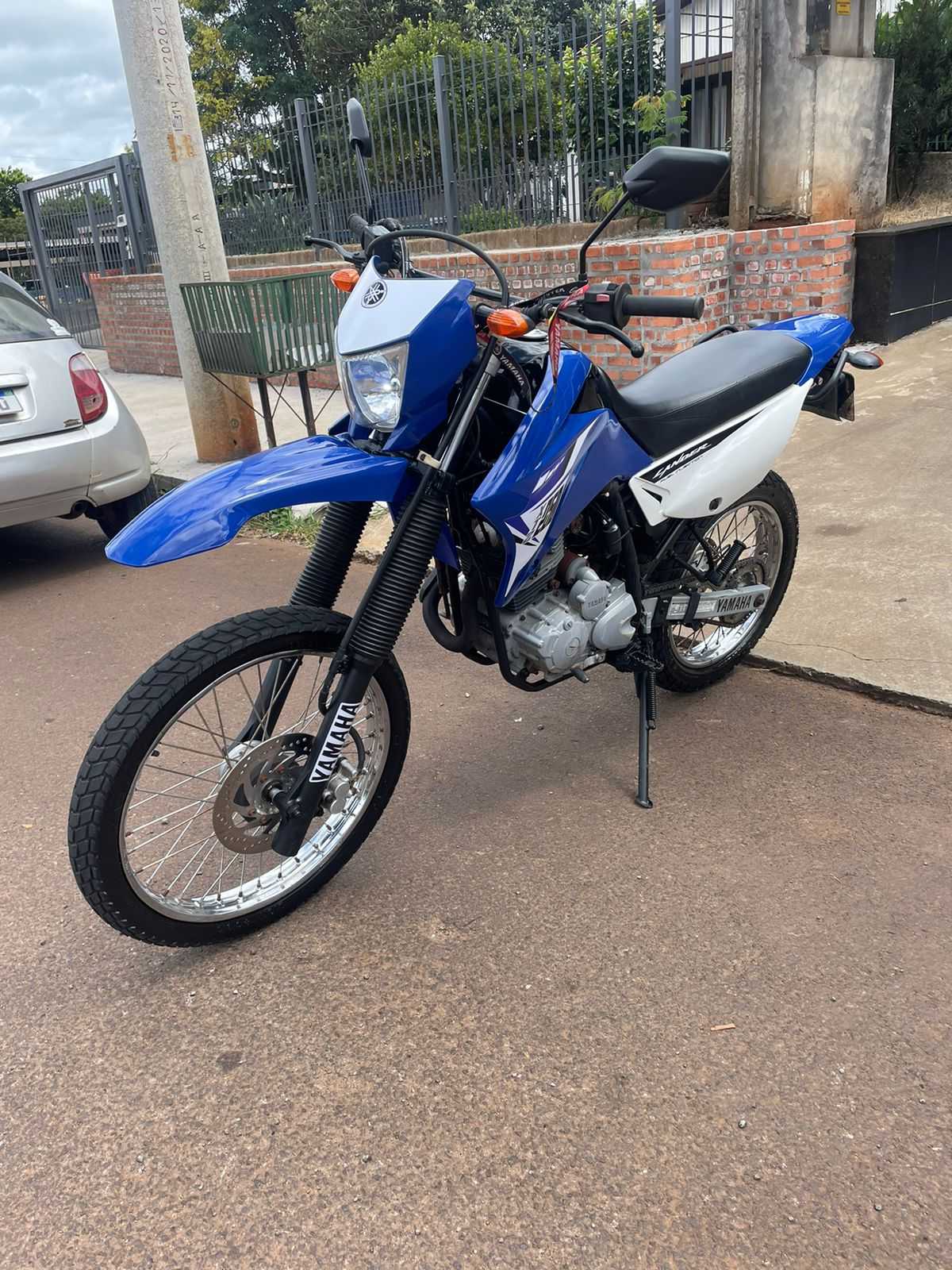 XTZ 250 LANDER