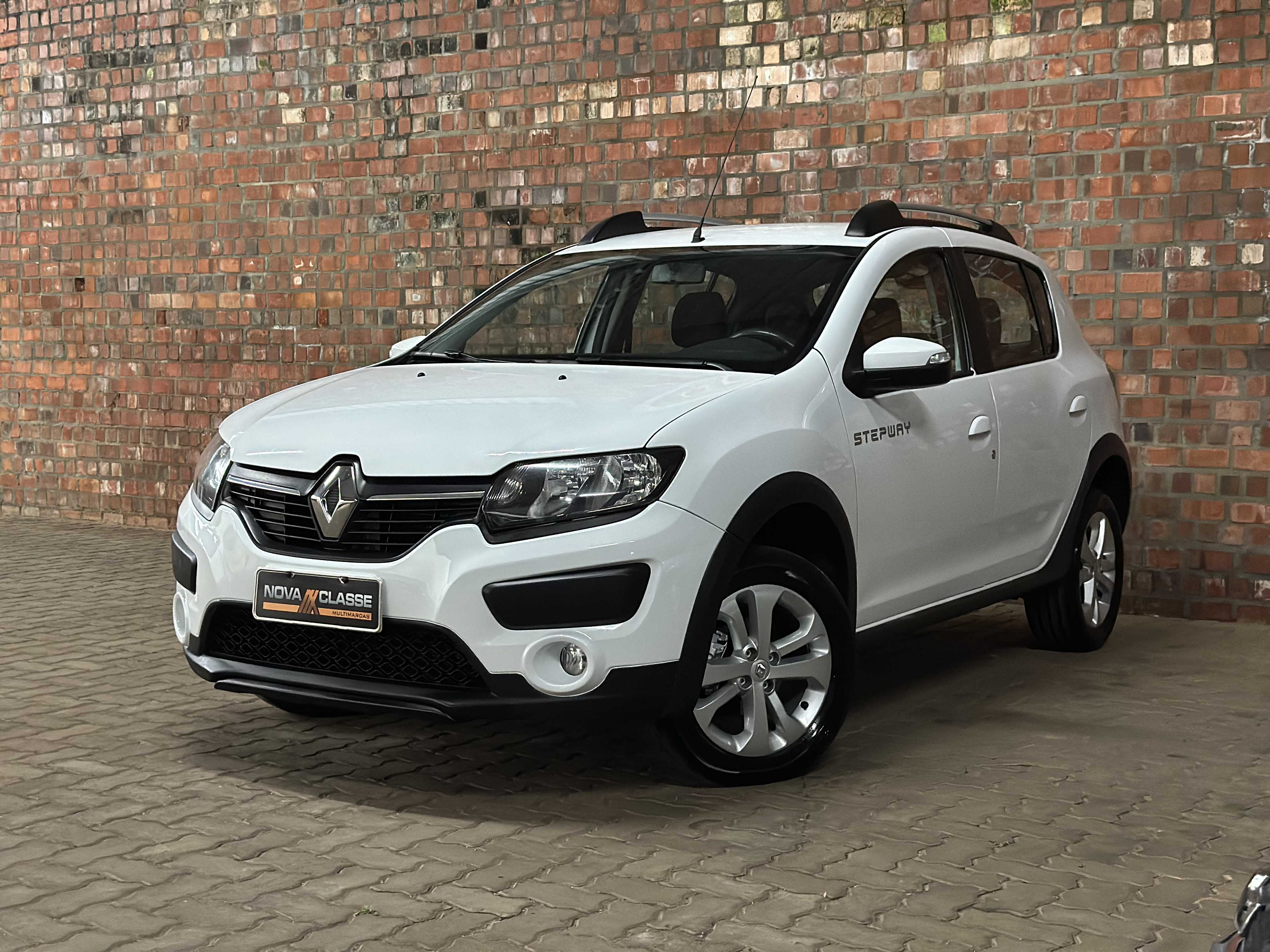 SANDERO STEPWAY 1.6