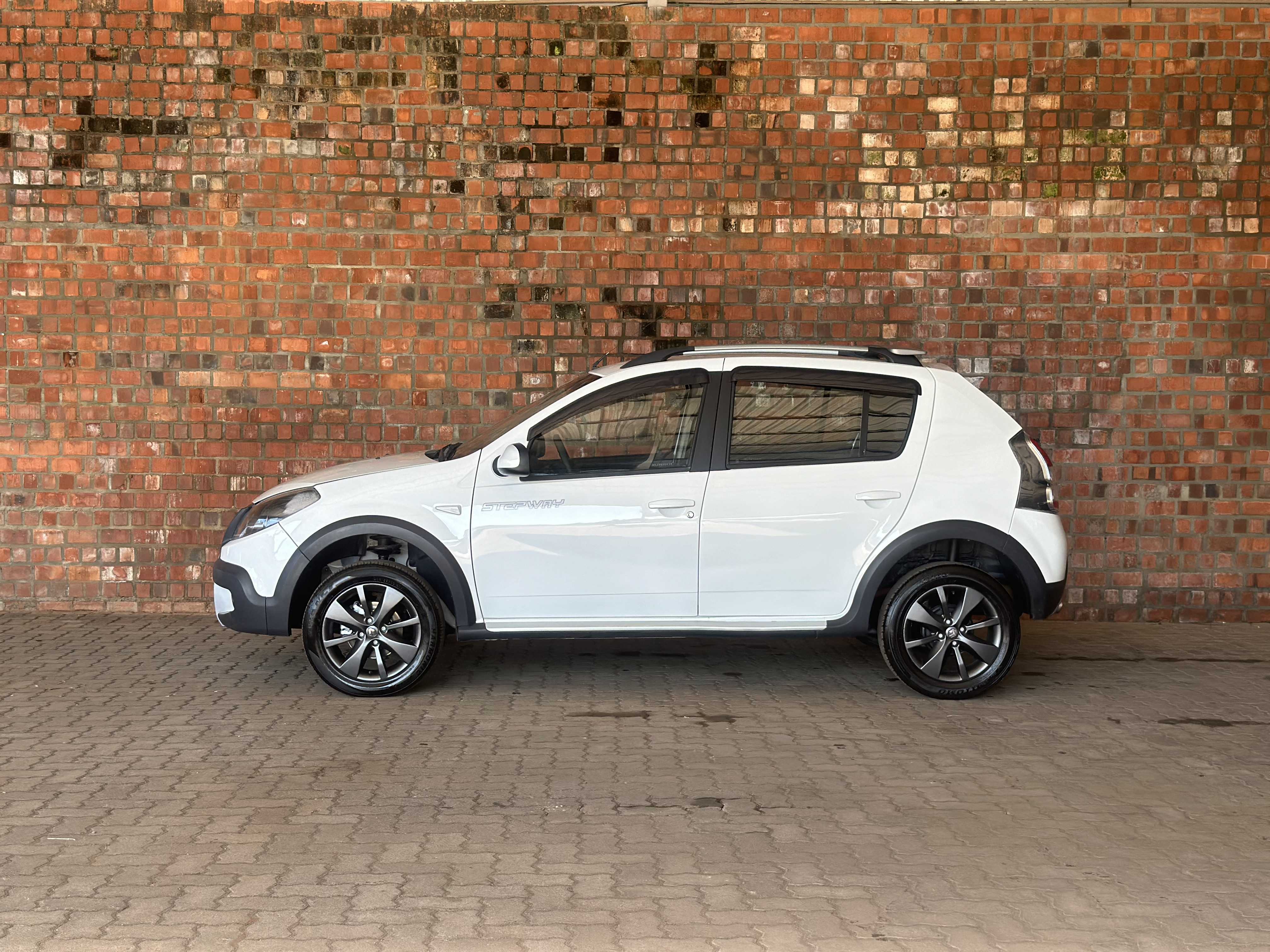 SANDERO STEPWAY 1.6