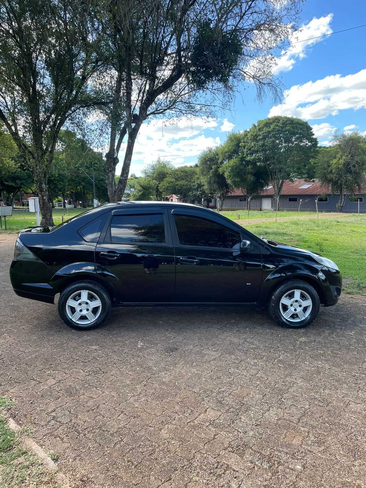 FIESTA SEDAN SE 1.6 8V