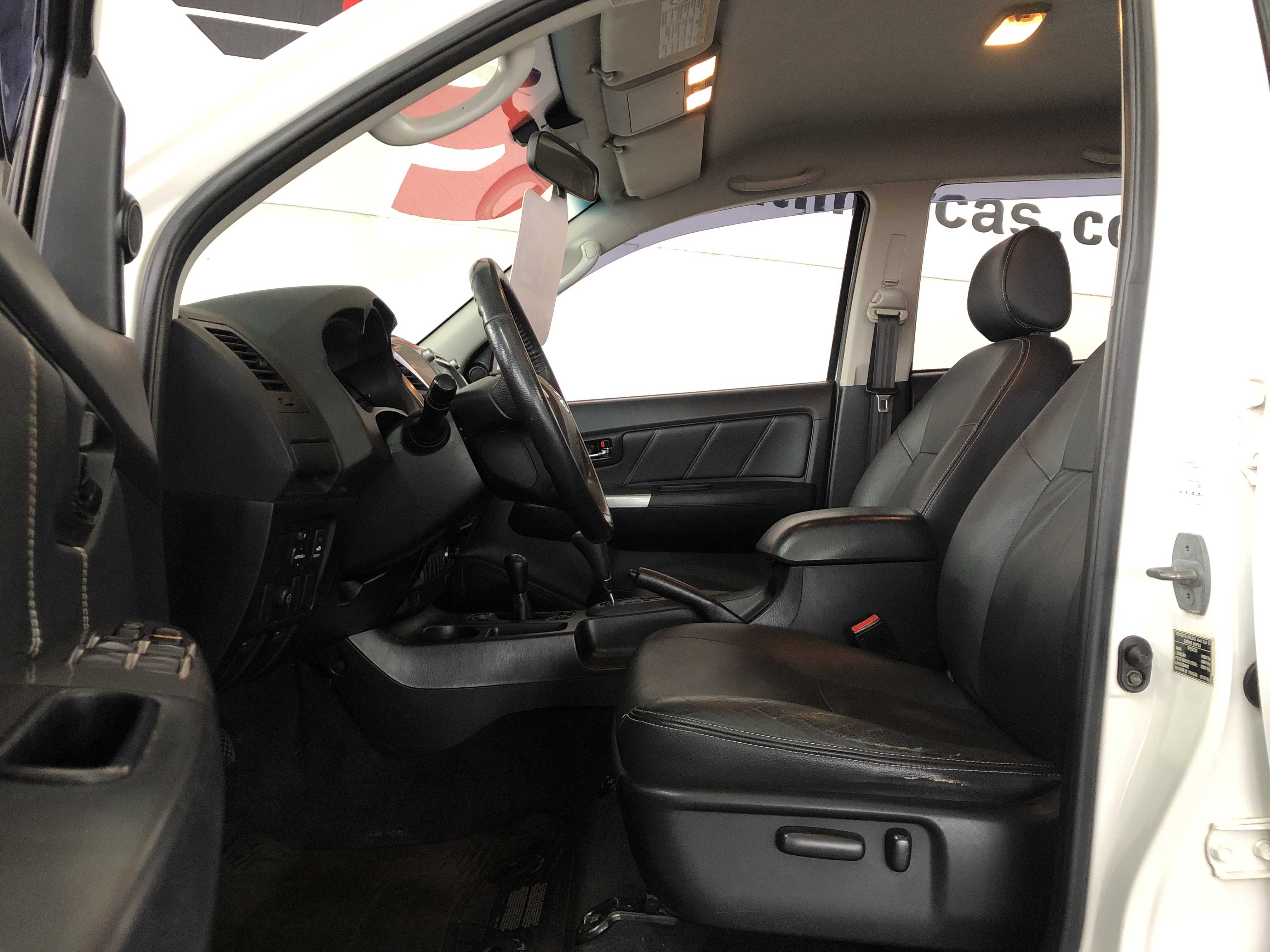 HILUX SRV 4X4 AUT