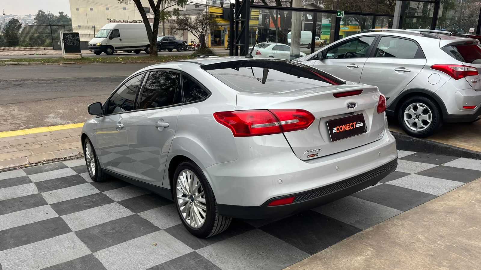 FOCUS FASTBACK SE 2.0 AUTO.