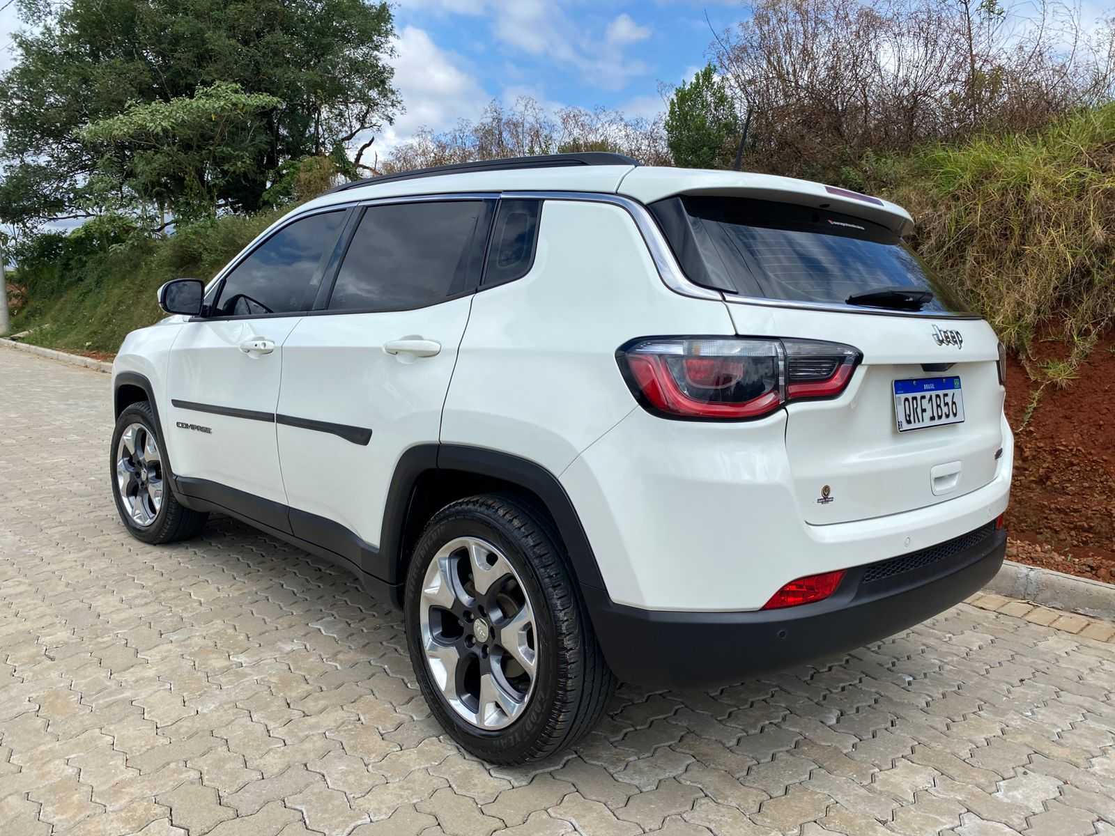 JEEP COMPASS LONGITUDE 2019