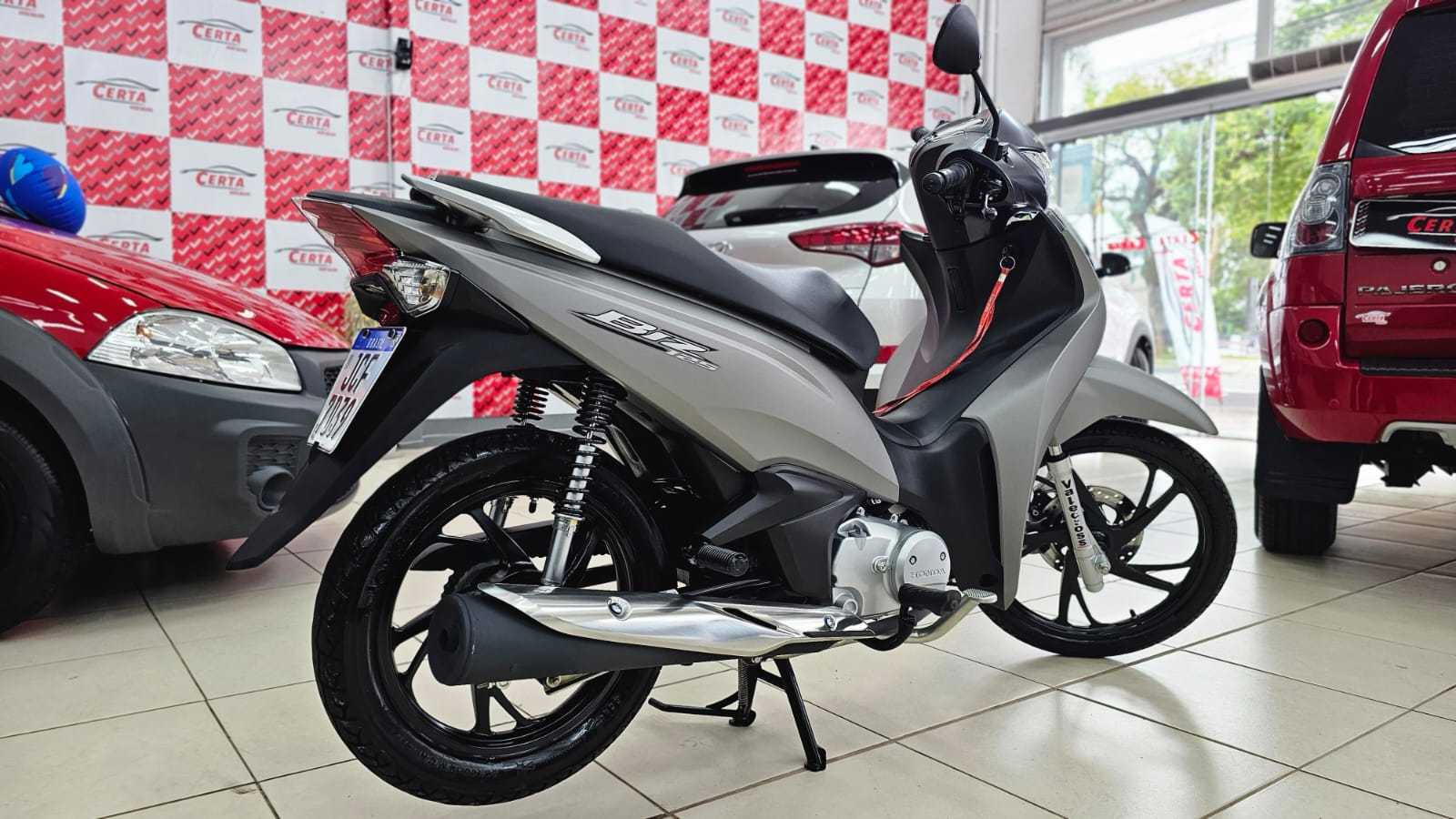 BIZ 125 ÚNICA DONA 1.000 KM