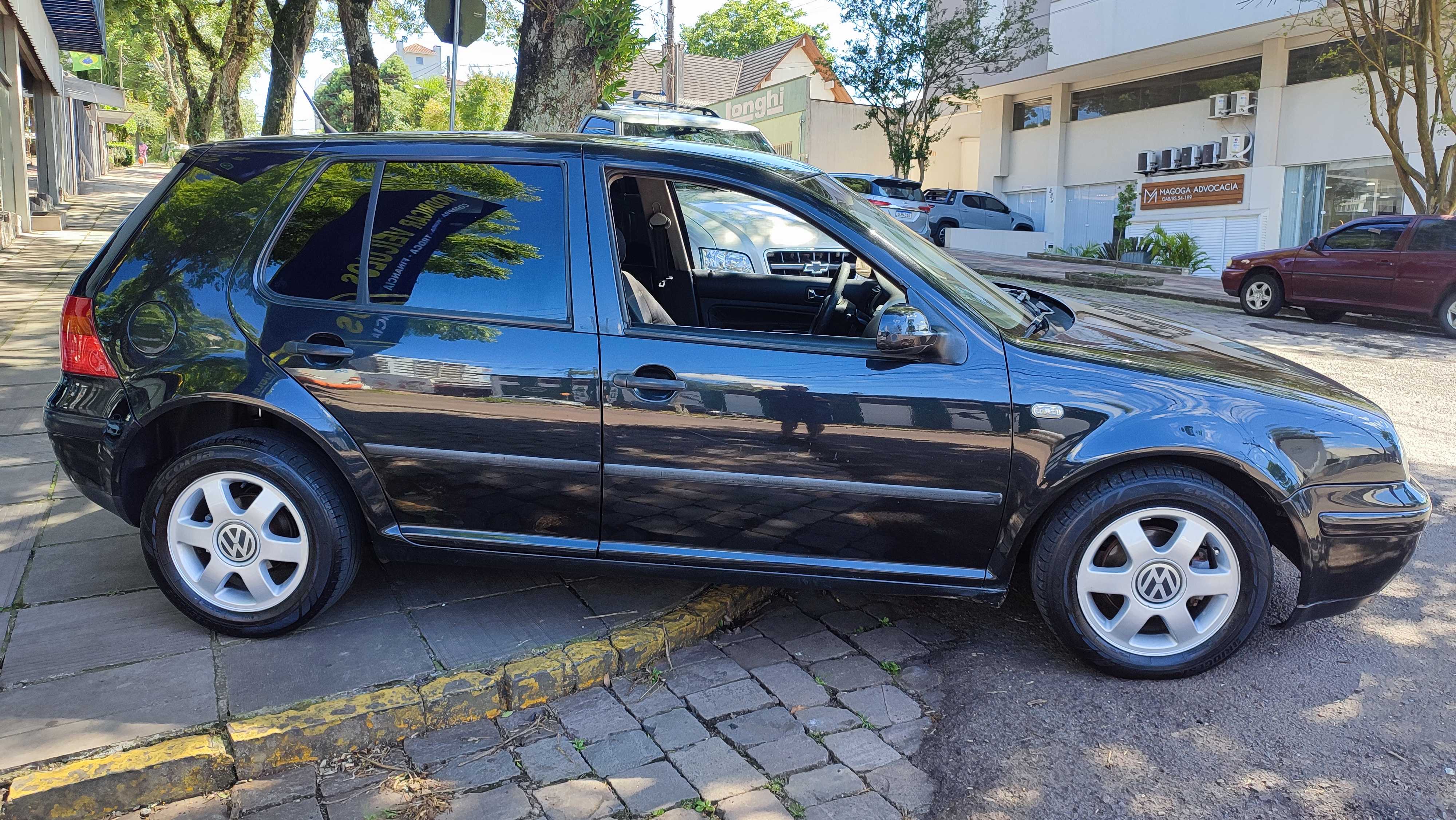 GOLF 1.6 GASOLINA