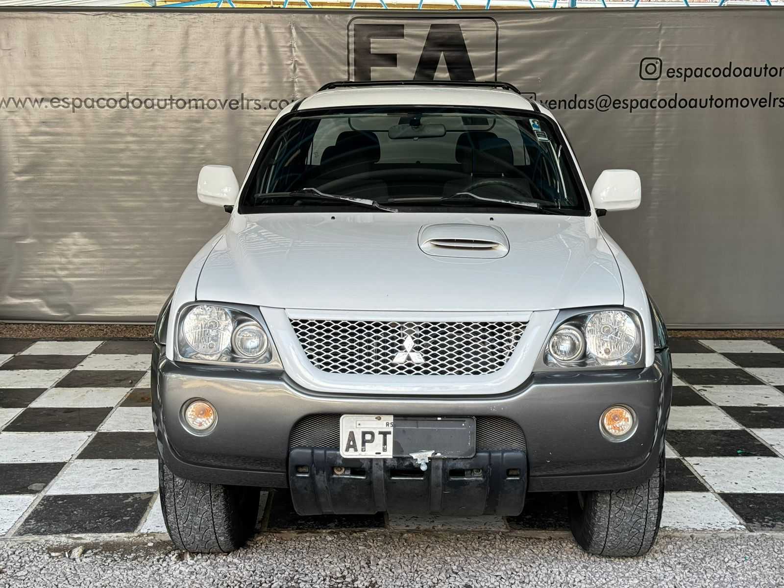 L200 2.5 OUTDOR HPE TD 4X4 MAN