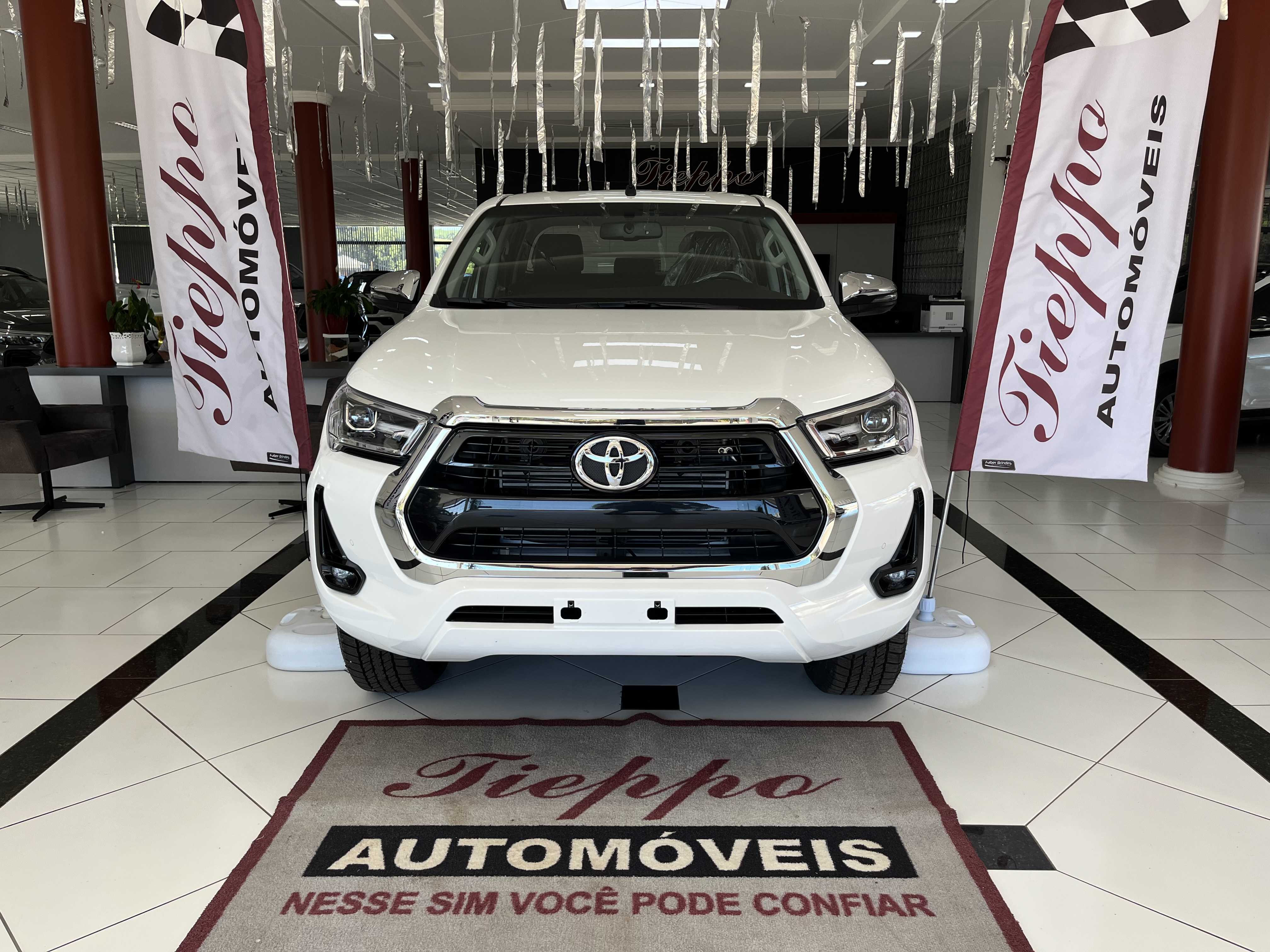 HILUX SRV LED 0KM 4X4 DIESEL