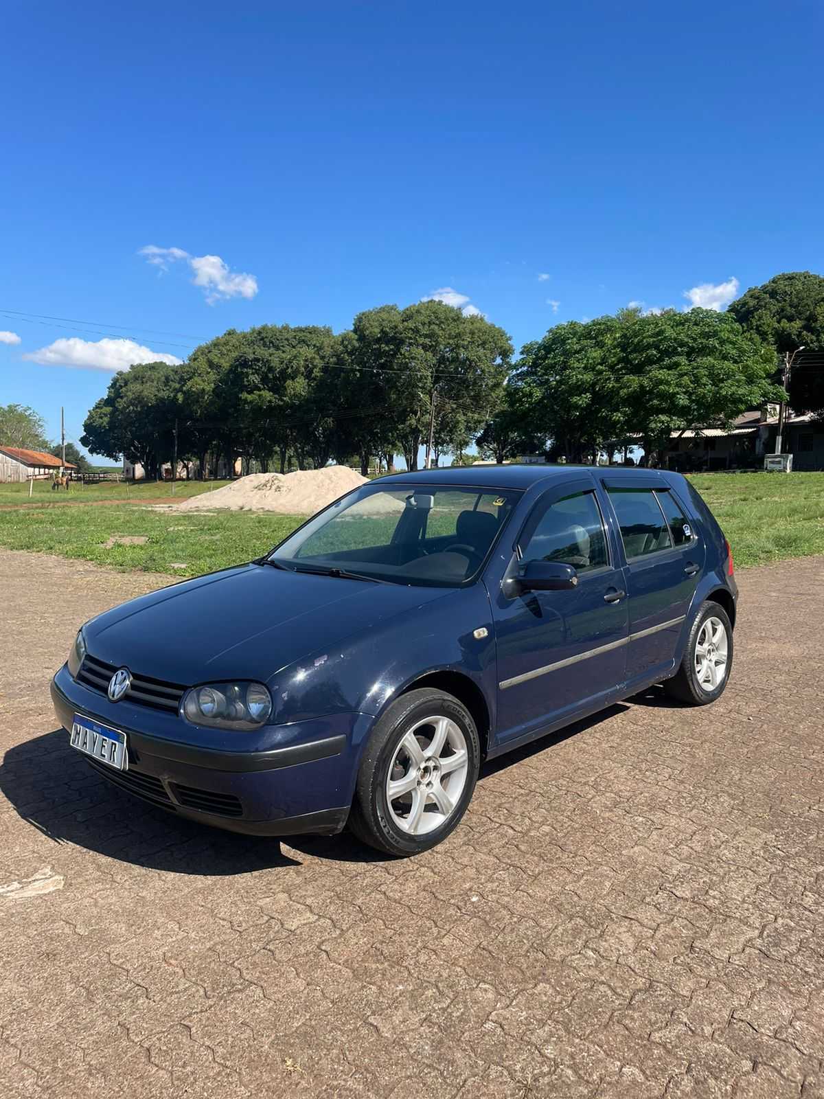 GOLF 1.6 MI - 2001